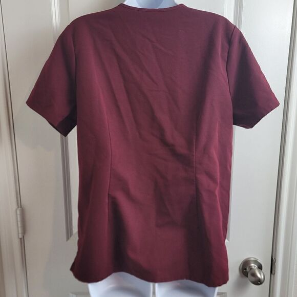 FIGS Technical Collection Vneck Top - Picture 6 of 7